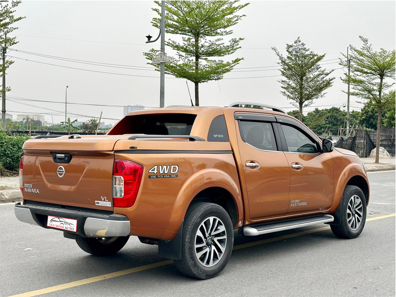 Bán xe Nissan Navara