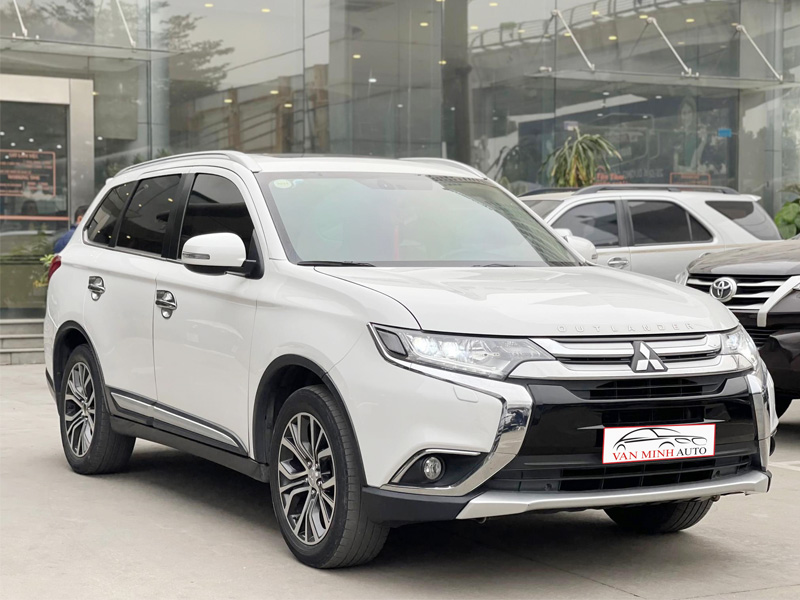 Bán xe Mitsubishi Outlander