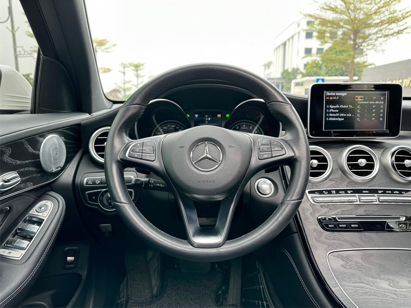 Bán xe Mercedes GLC 300 4Matic