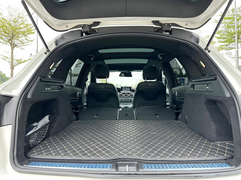 Bán xe Mercedes GLC 300 4Matic