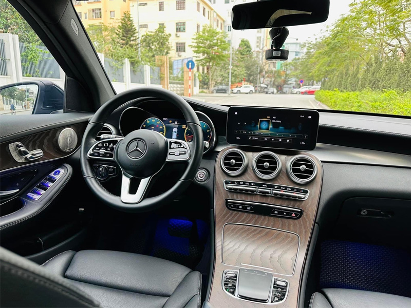 Bán xe Mercedes GLC 200 4Matic