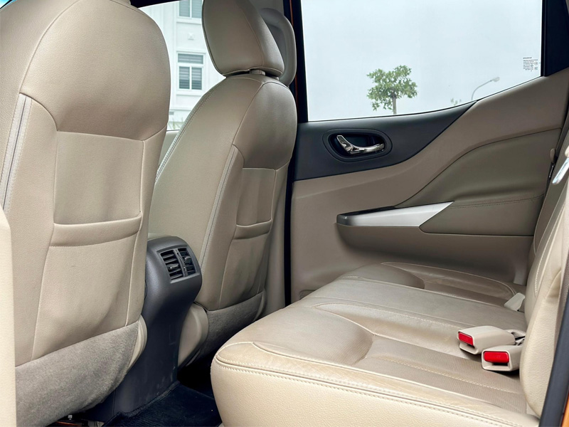 Bán xe Nissan Navara