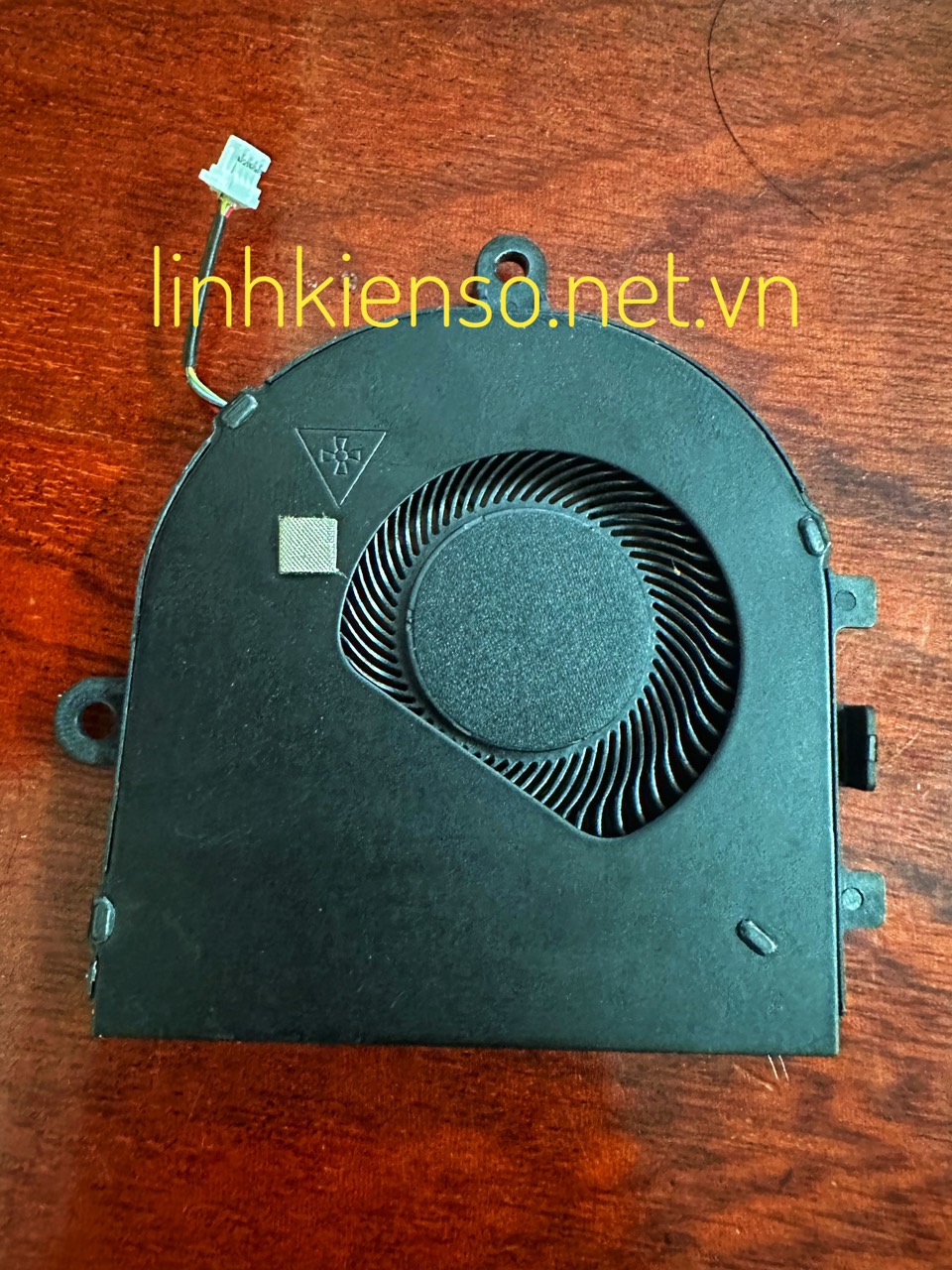 Fan DELL INSPIRON 3480 3481 5493 P89G Latitude 3490 0WYGK2 New ZIN