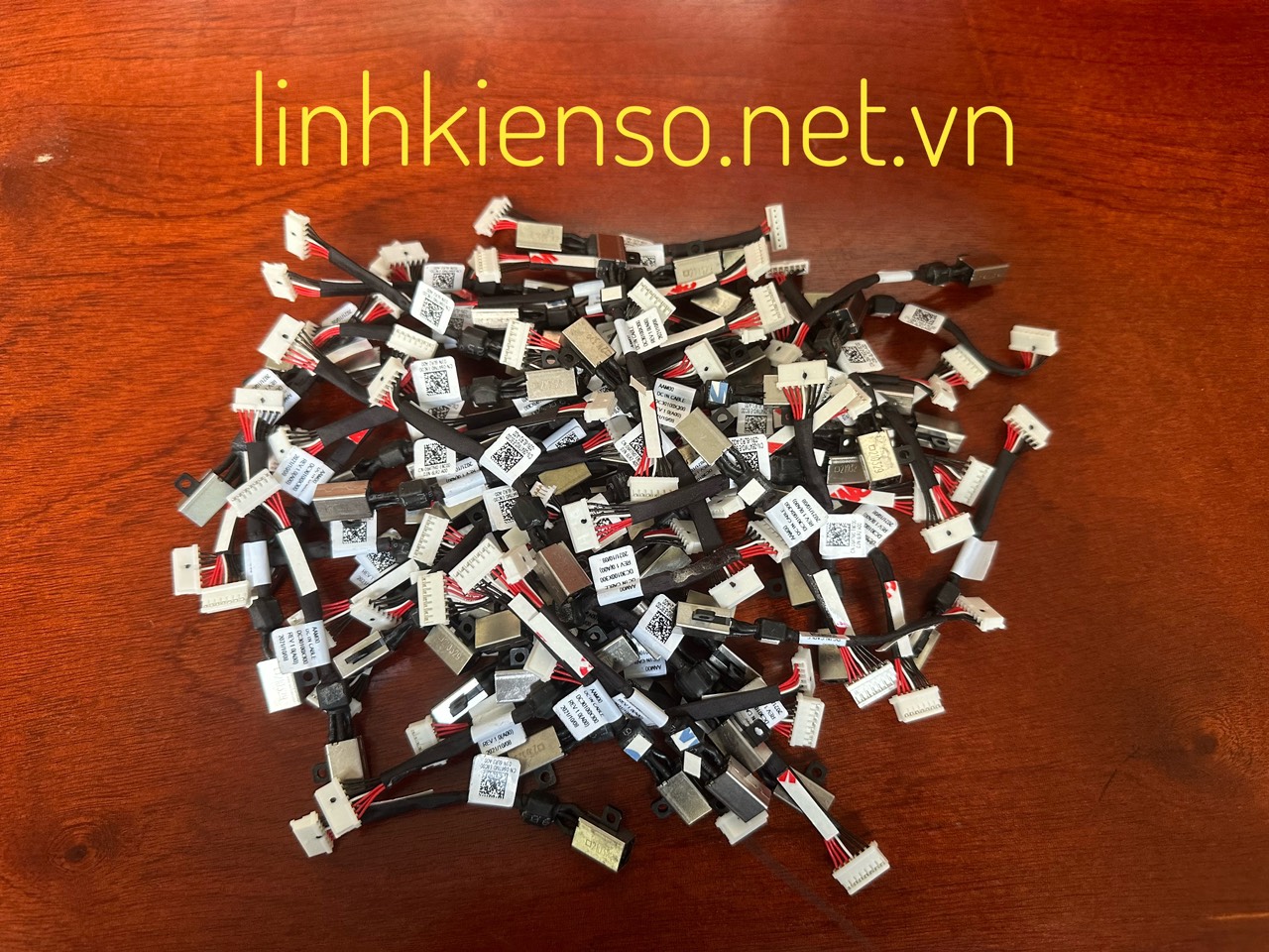 Dây nguồn  Dell XPS 15-9550, 15-9560, 15-9570, 15-7590 Precision 5510, 5520, 5530, 5540, M5510, M5520, P56F, AAM00, DC30100X200, DC30100X300 NEW
