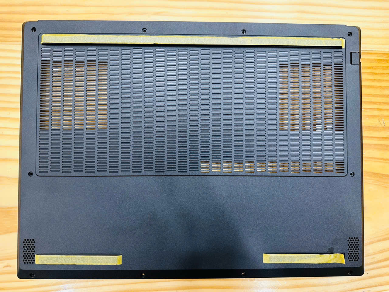 Bộ Vỏ  Lenovo Y7000 Legion 5-15AHP10 15IRX10 15IAX10 R7000 Y7000 Đời 2025