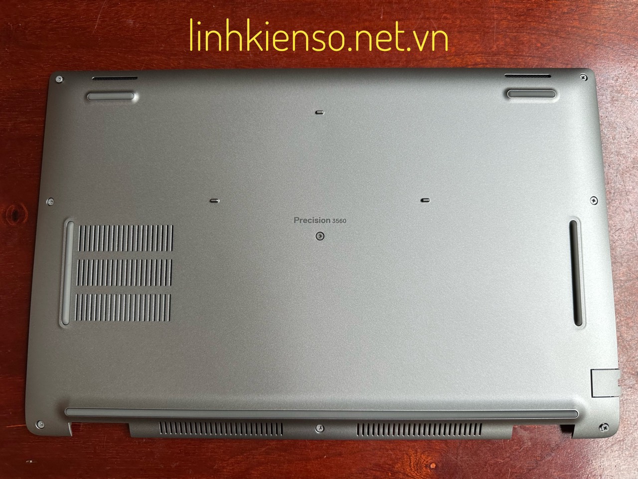 Vỏ D Laptop Dell Precision 3560 M3560 0RDPGT mới