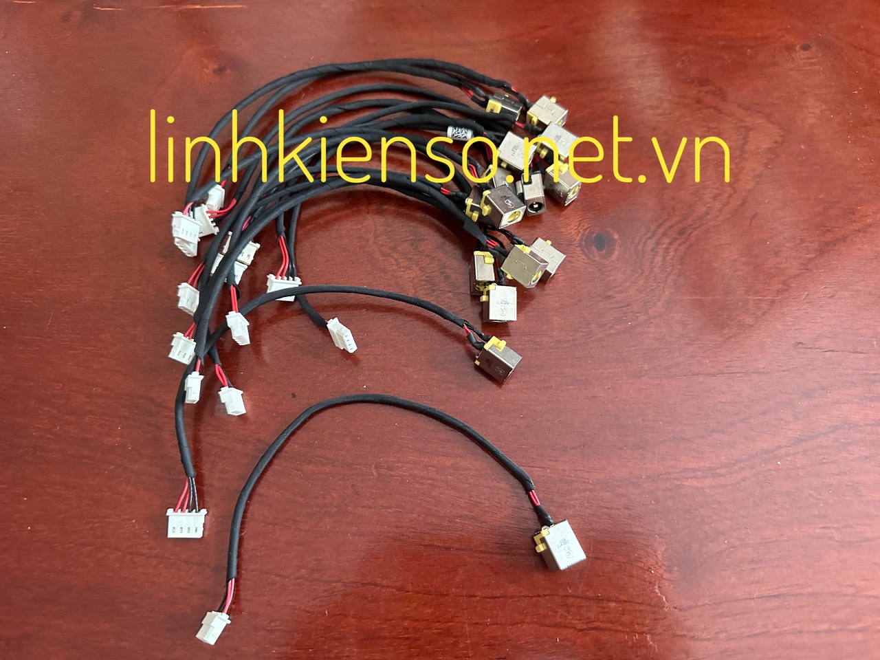 Dây nguồn Acer E5-575 E5-576 E5-573