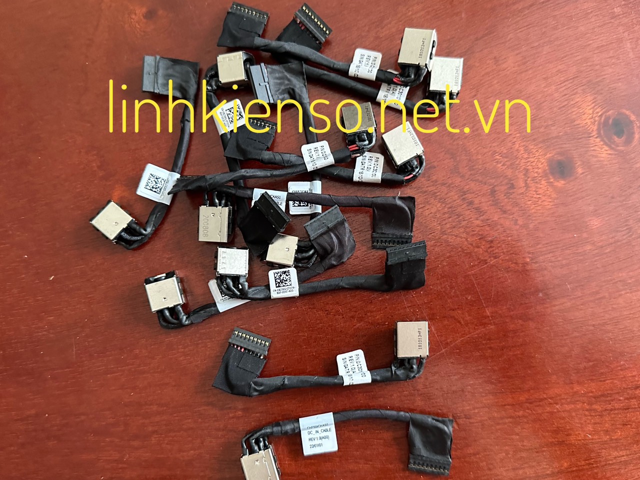 Dây nguồn Dell Inspiron G7 7577 7587 7588 DC301010Y00 0XJ39G XJ39G mới