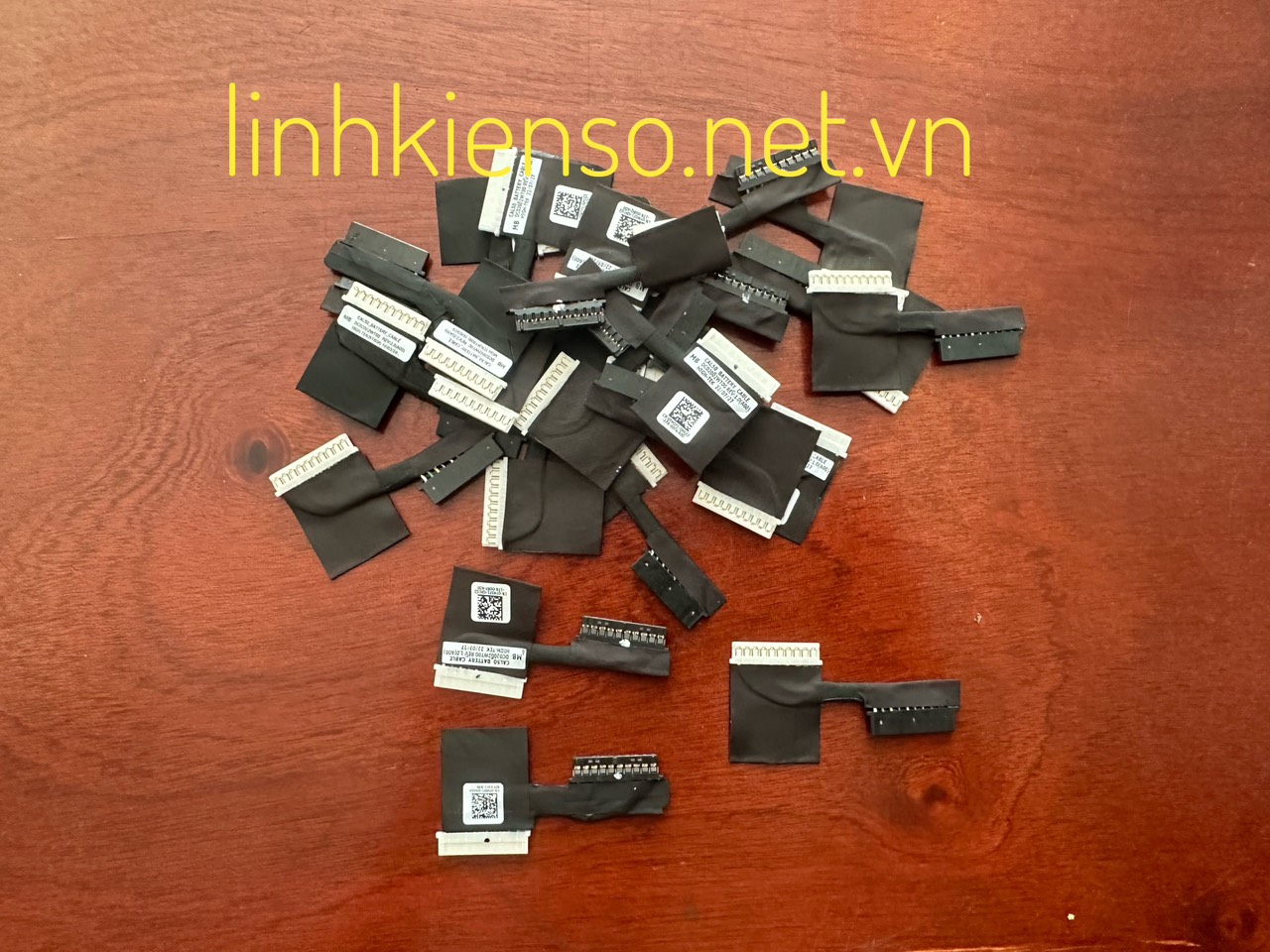 Cáp Pin Dell Latitude 3590 E3590 N5570 N5575 mới