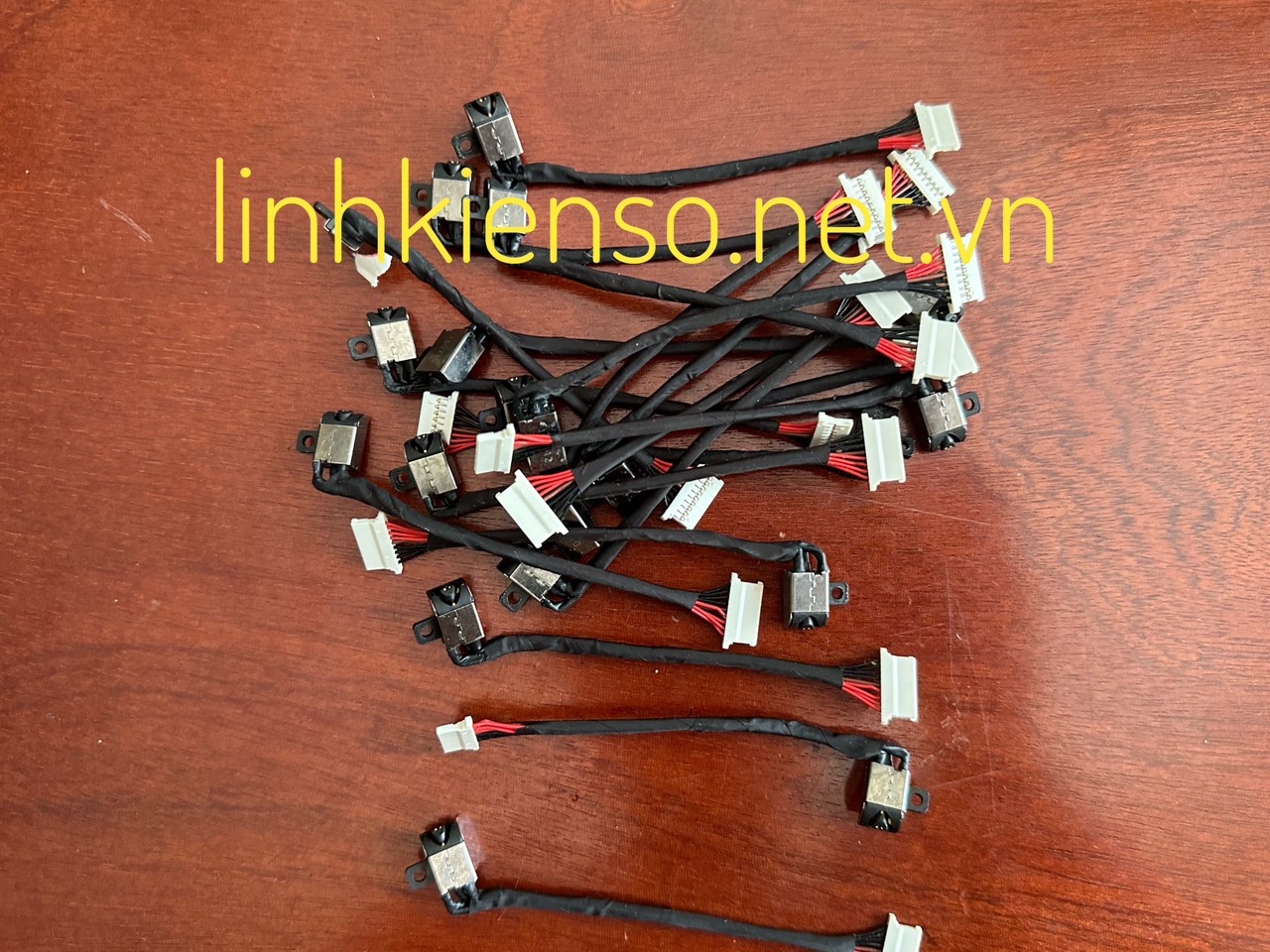Dây Nguồn Dell Inspiron 15 N7590 N7591 P83F001