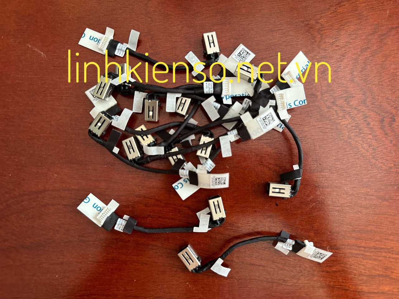 Dây Nguồn Dell Vostro 5410 5415 5418 5510 5515 Inspiron 5410 5510 5515 DC-In 0VP7D8