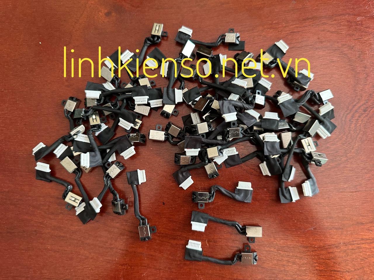 Dây nguồn Dell N5488 5480 5580 V5581 V5481 mới