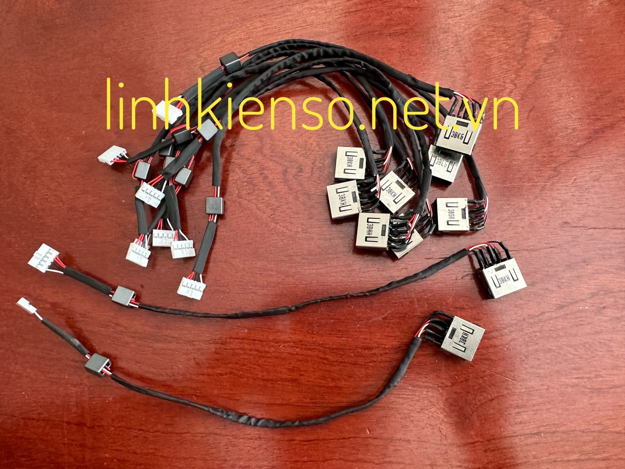Dây nguồn Lenovo Y50-70 Y70-70 Z51-70