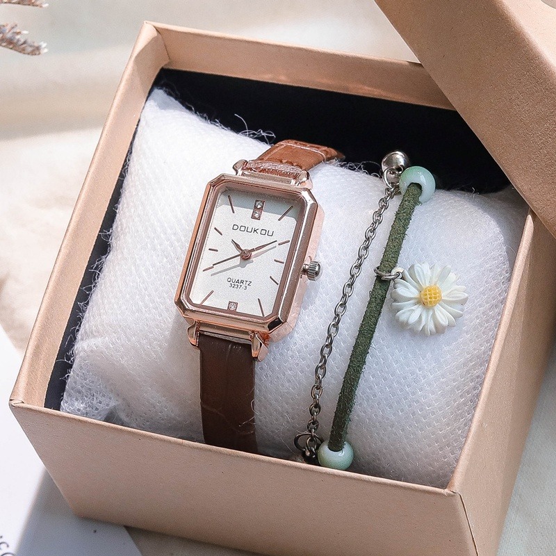 Đồng Hồ Đeo Tay Mặt Vuông Phong Cách Bắc Âu Sang Trọng Dành Cho Nữ