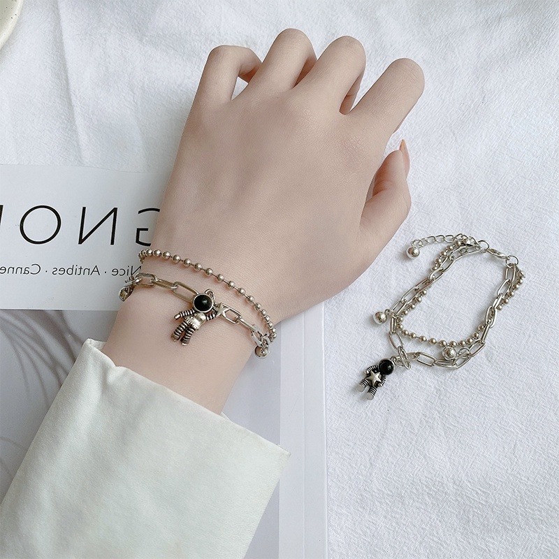 Vòng đeo tay phối mặt hình phi hành gia thời trang phong cách retro Hàn Quốc