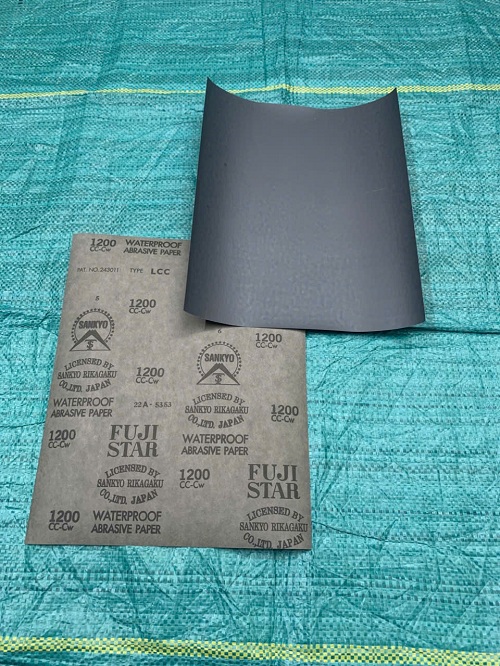 Toàn quốc bán giấy nhám A4 độ hạt #1200 Sankyo Fujistar, màu đen