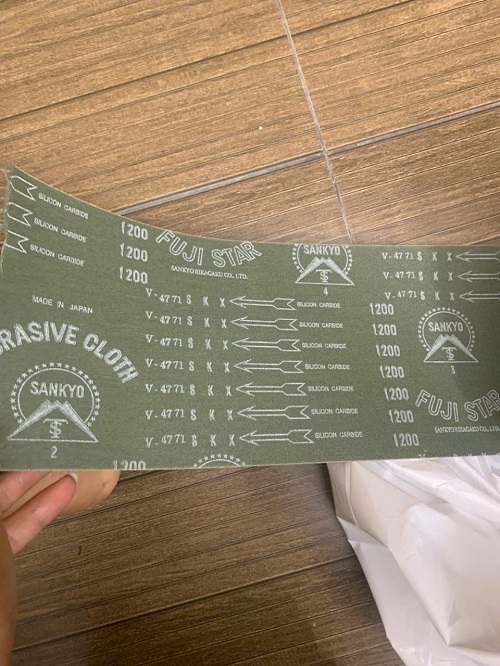 Vải nhám P1200 siêu mịn, dạng cuộn, chất liệu nền vải, made in Japan