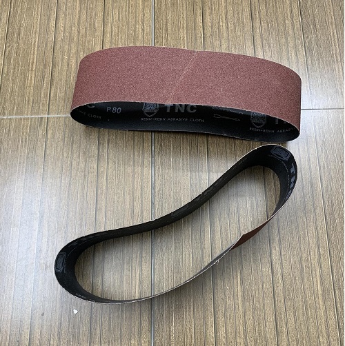 Đai giáp vòng, kích thước 4''x36'', độ nhám P80, mối nối PVC