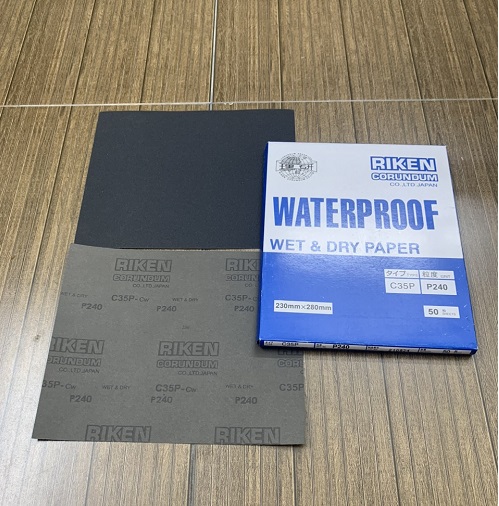 Giấy giáp CP35 RIKEN P240 kích thước 9''x11'' màu xám chịu nước