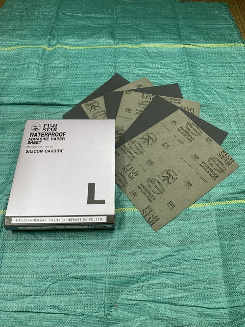 Giấy giáp Fujistar Sankyo P220 kích thước 230x280mm màu xám chịu nước