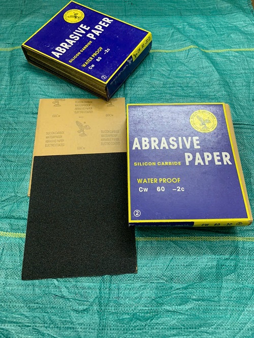 Giấy giáp thô nhất P60 Đại Bàng, kích thước 230mmx280mm, màu đen