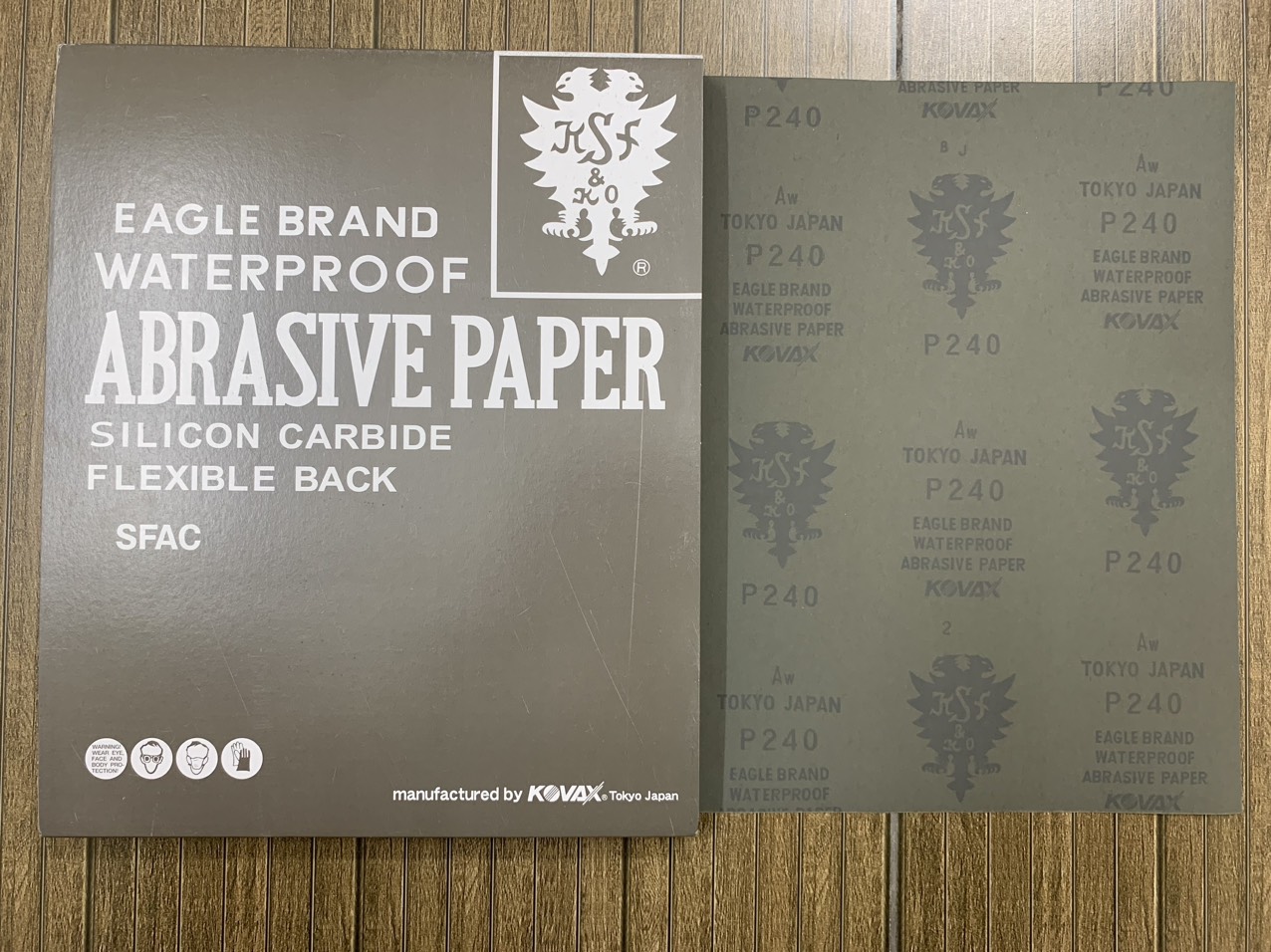 Giấy giáp Kovax P240 Nhật Bản kích thước 9''x11'' màu đen chịu nước