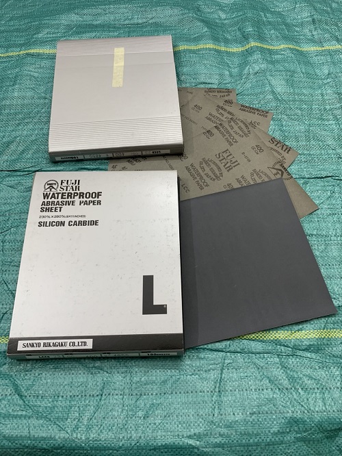 Giấy giáp mịn P400 Fujistar Sankyo, kích thước 230mmx280mm màu đen