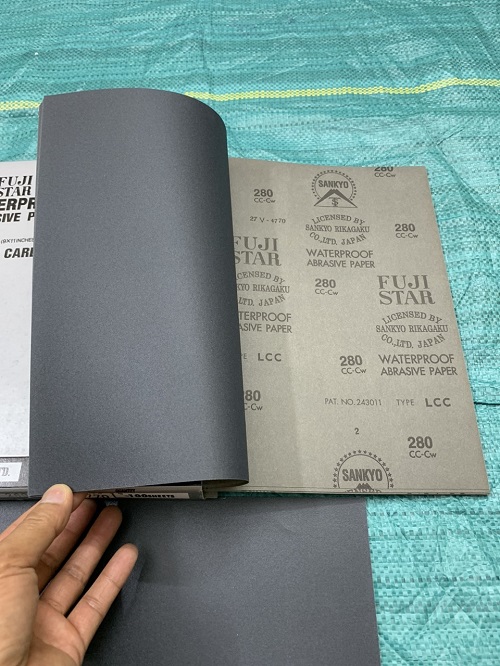 Giấy giáp tờ Fujistar Sankyo, độ nhám P280, kích thước 9'x11'', màu đen