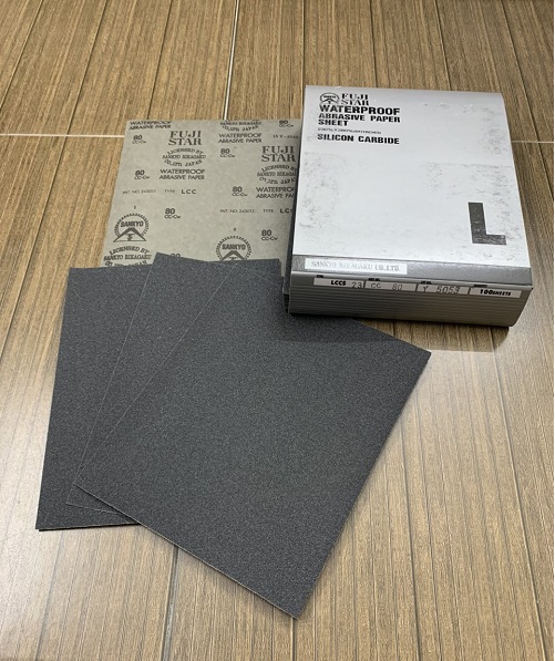 Giấy giáp tờ Fujistar Sankyo, độ nhám P80, kích thước 9'x11'', màu đen