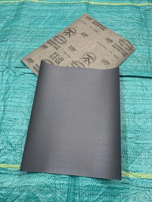 Giấy nhám chịu nước P1200, hãng Sankyo Fujistar, kích thước 23cmx28cm