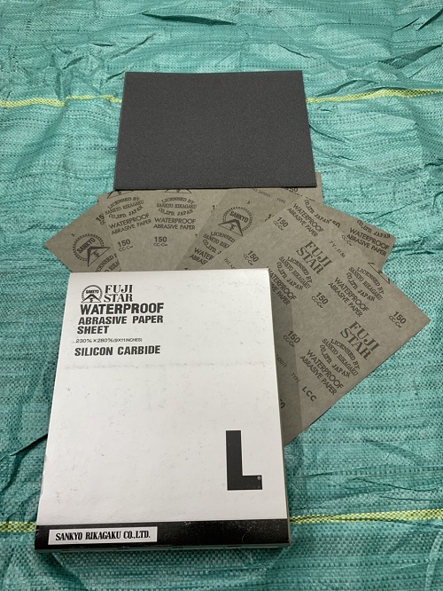 Giấy nhám chịu nước P150, hãng Fujistar Sankyo, kích thước 9''x11''