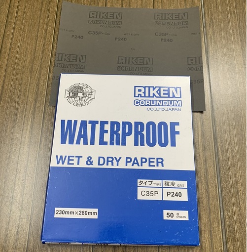 Giấy nhám chịu nước P240, hãng Riken, mã CP35, kích thước 9''x11''