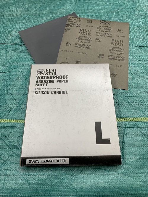 Giấy nhám chịu nước P400, hãng Fujistar Sankyo, kích thước 9''x11''