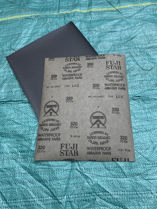 Giấy nhám mịn, độ nhám P320 Fujistar Sankyo, kích thước 9''x11''
