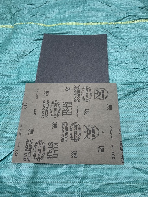 Giấy nhám thô độ hạt P150 Fujistar Sankyo, kích thước 230mmx280mm