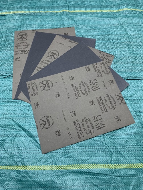 Giấy nhám thô độ hạt P280 Fujistar Sankyo, kích thước 230mmx280mm