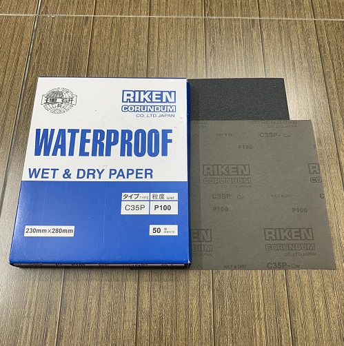 Giấy nhám thô nhất P100 Riken CP35, kích thước 230mmx280mm