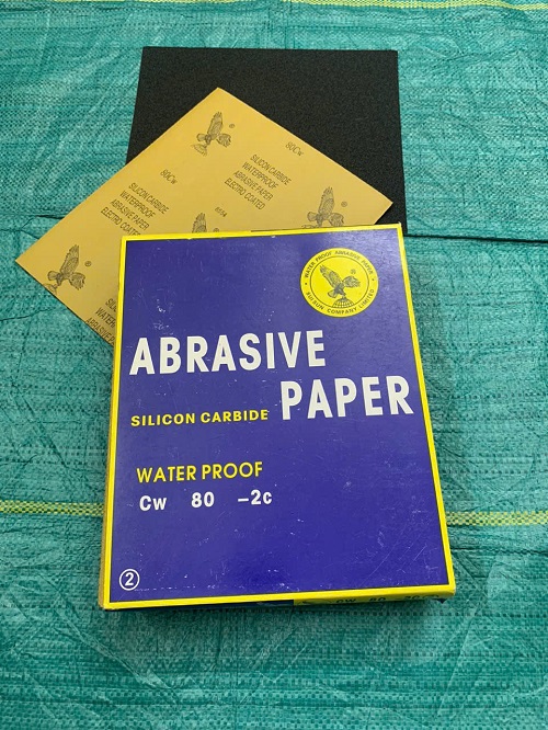 Giấy ráp thô #80 Đại Bàng, mã Cw - 2C, kích thước 230mmx280mm