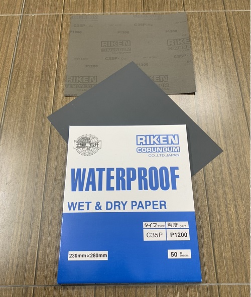 Giấy ráp mịn P1200 Riken CP35, kích thước 230mmx280mm, màu đen