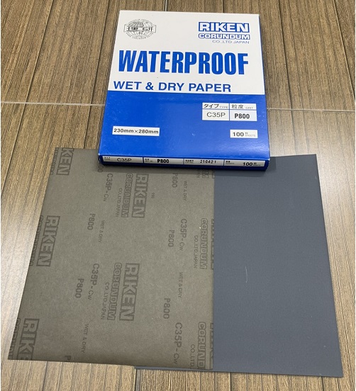 Giấy ráp mịn P800 Riken CP35, kích thước 230mmx280mm, màu đen