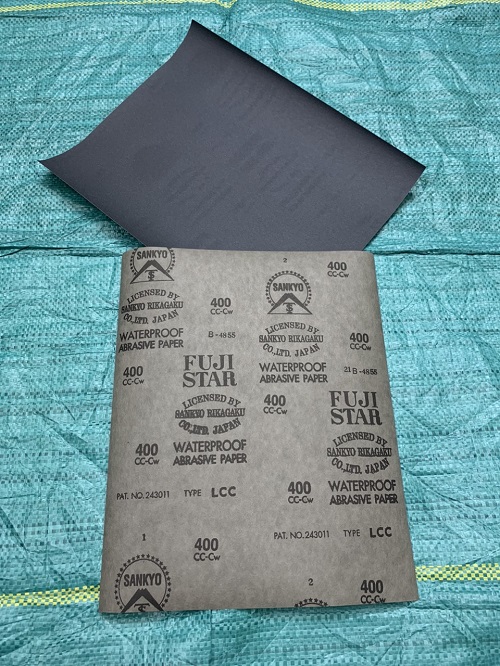 Giấy ráp thái đen P400 Fujistar Sankyo, kích thước 230mmx280mm