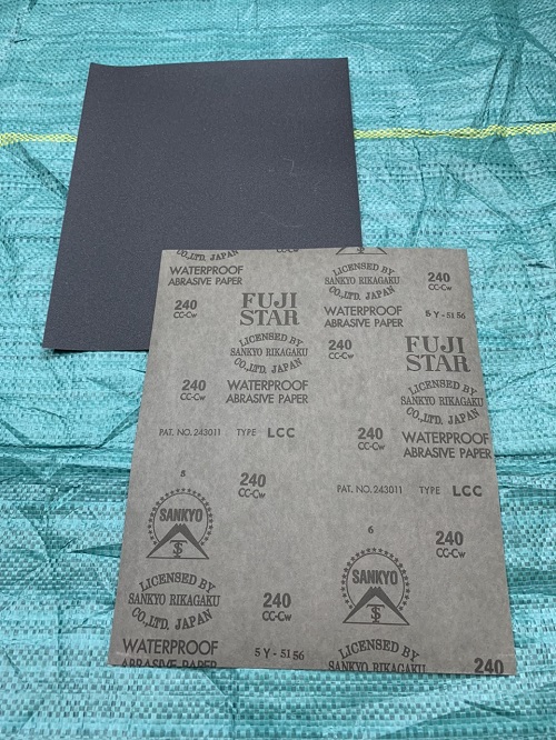 Giấy ráp thô P240 Fujistar Sankyo, kích thước 230mmx280mm, chịu nước