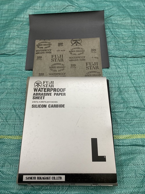 Giấy ráp thô P320 Fujistar Sankyo, kích thước 230mmx280mm, chịu nước