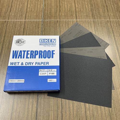Giấy ráp thô P180 RIKEN CP35 kích thước 9''x11'' chịu nước màu xám