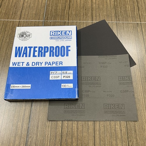 Giấy ráp thô P320 RIKEN CP35 kích thước 9''x11'' chịu nước màu xám