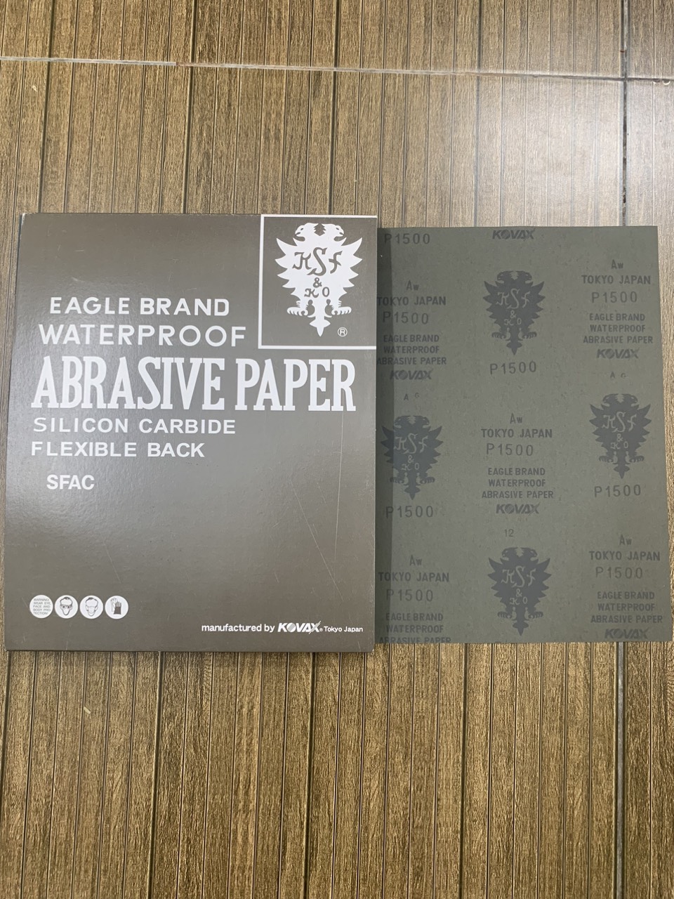 Giấy giáp Kovax P1500 Nhật Bản kích thước 9''x11'' màu đen chịu nước