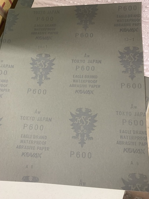 Giấy giáp Kovax màu đỏ Tokyo Japan, độ nhám P600, kích thước tờ A4