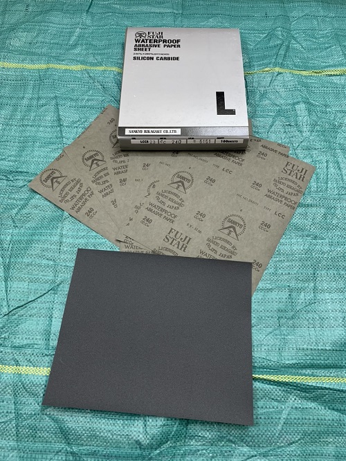 Toàn quốc bán giấy nhám thô độ hạt #240 Fujistar, kích thước 9''x11''