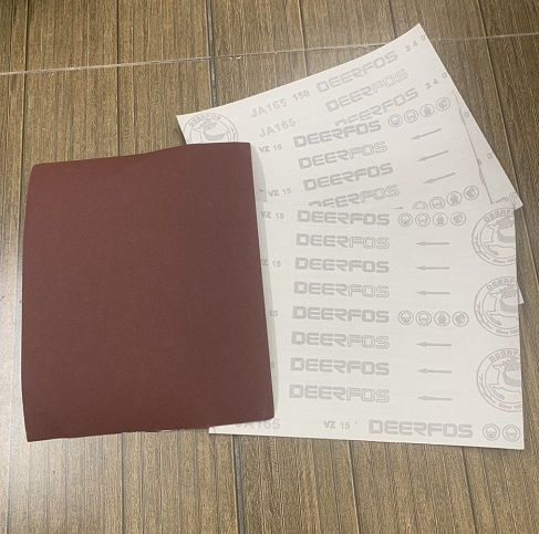 Vải ráp tờ ja165 P150 Deerfos Hàn Quốc kích thước A4 (230mmx280mm)