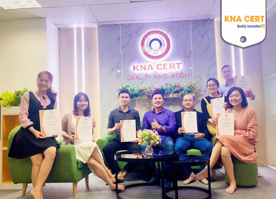 Nụ cười trên môi những học viên của KNA
